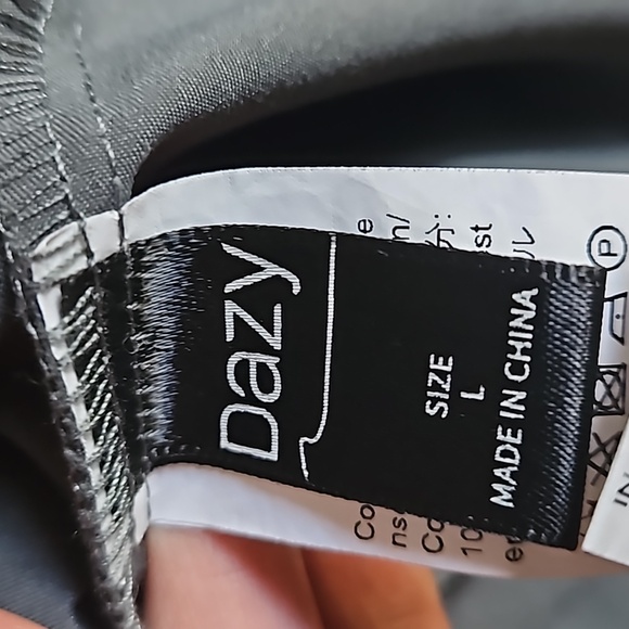 Dazy Oversized Trench Coat - Picture 4 of 4